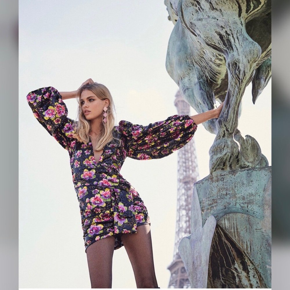 🆕 FOR LOVE & LEMONS | 👗 Stunning sequin dahlia dress - Picture 6 of 15